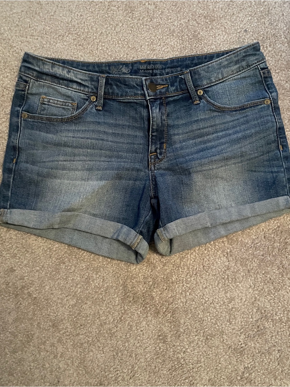 Mossimo Mid-Rise Rolled Hem Denim Shorts in Washed Blue